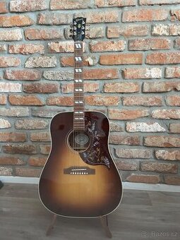 Gibson Hummingbird Studuo