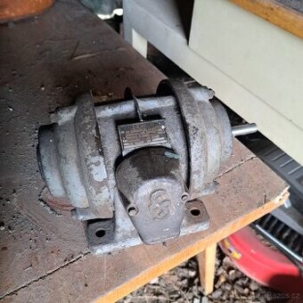 Prodám elektromotor 0,4kW