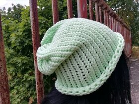 Nová pletená spadlá čepice 2v1 (pastelově zelená)