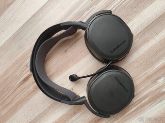 Sluchátka SteelSeries Artics 7+