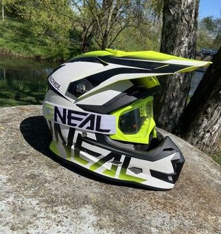 Motokrosová přilba Oneal 5 series