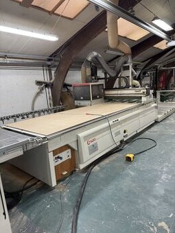 Nestingové CNC obráběcí centrum SCM Pratix N15