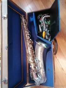 Tenor saxofon Amati Toneking 50. léta