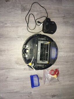 Vysavač iRobot Roomba