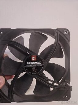 Noctua NF-A14 PWM chromax.black.swap