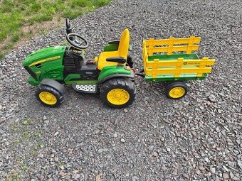 PEG PÉREGO John Deere Ground Force 12V elektrický traktor s