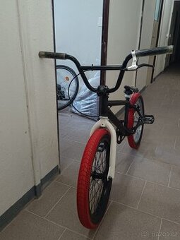 FREESTYLE BMX
