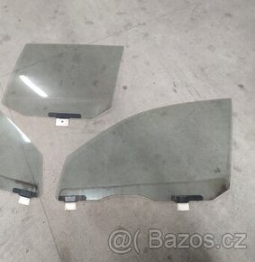 Bmw E60/E61 - 2x bezpečnostní sklo