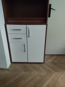Skříňka