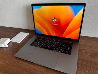 Apple MacBook Pro 15" (2017) 16GB/512GB Space Grey