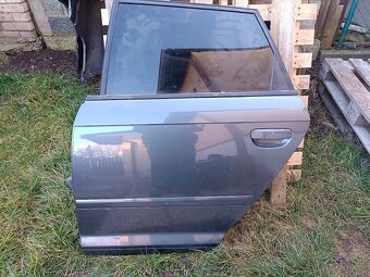 AUDI A3 2004- LEVÉ ZADNÍ DVEŘE KOMPLET V EL. ŠEDO