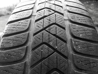 2ks zimních pneu 225/50 R17 Pirelli