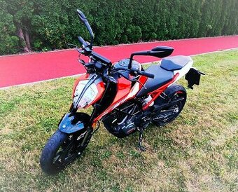 KTM Duke 125