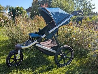 Thule Urban Glide 2 s korbou a dalším příslušenstvím