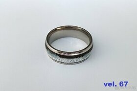 Prsteny z chirurgické oceli