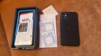 IPhone 11 64GB černý, pěkný stav