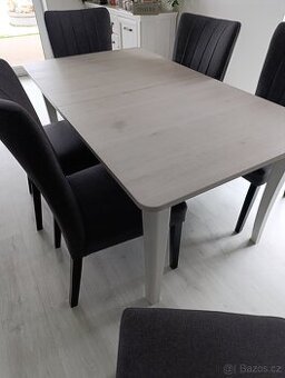 Jídelní rozkládací stůl Alexandria