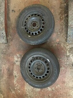 2x Ocelové disky 5x110 + Zimní Goodyear 195/65/15