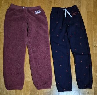 Dívčí tepláky Gap 158