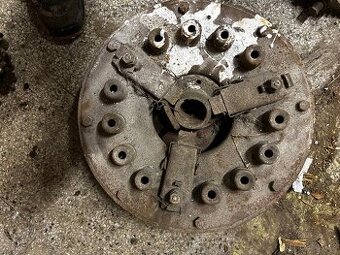 Setrvačník se spojkou