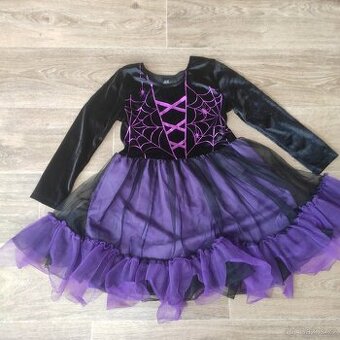 Strašidelné šaty - vel. 110/116