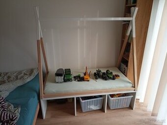 Dětská postel 140x70 + doplňky