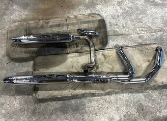 Kompletní výfukový systém Harley - Davidson, touring M8.