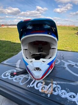 Motokrosová helma O’Neal – 49–50 cm