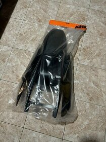 Plasty nové Husaberg