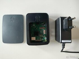 RaspberryPi 3B+ + krabička, microSD karta, originální zdroj