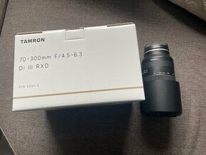 Tamron 70-300 mm F/4.5-6.3 Di III RXD