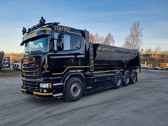 Scania R490 8x4 - asfaltový aplikátor Sprider