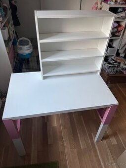 Psací stůl ikea s přídavnou poličkou