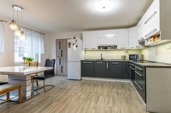 Prodej RD po celkové vnitřní rekonstrukci, Kladno