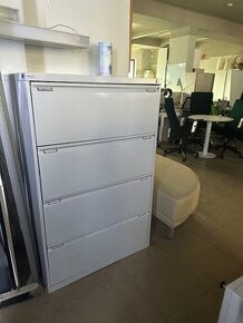 prodám uzamykatelnou plechovou kartotéku - 1
