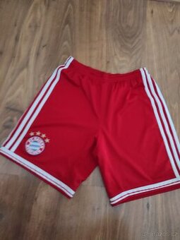 Adidas kraťasy vel 158