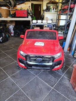 Dětské elektrické autíčko