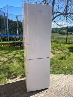Lednice s mrazákem SAMSUNG