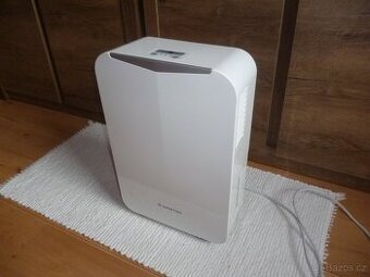 Odvlhčovač ARISTON - 11 litrů vody za den - nevyužitý