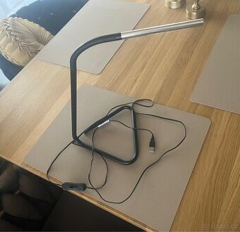 IKEA USB lampa
