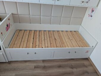 postel IKEA BRIMNES 80x200. Rozkládací na 160x200