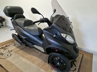 Piaggio MP3 500 hpe Zpátečka LED denní svícení AKRAPOVIČ