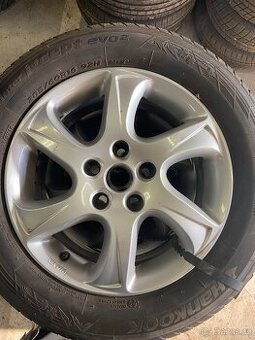 Zimní pneu Hankook 205/60 R16
