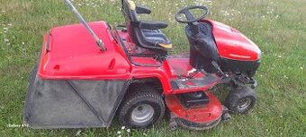 Zahradni traktor