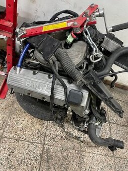 Motor BMW e36