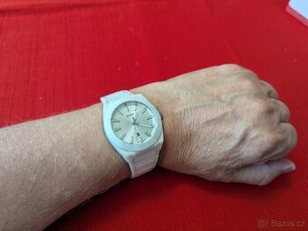 Fossil keramické hodinky Everett