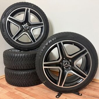 MERCEDES GLA AMG 5x112 R19 ET43,5+ZIMNÍ 235/45R19 8mm