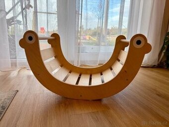 Montessori utukutu houpačka