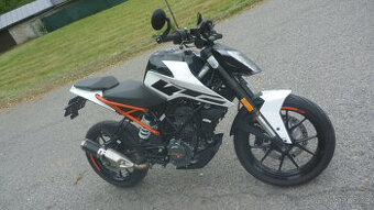 KTM 125 Duke