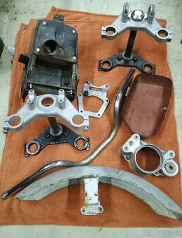 Díly z ČZ 250/485 Egypťan